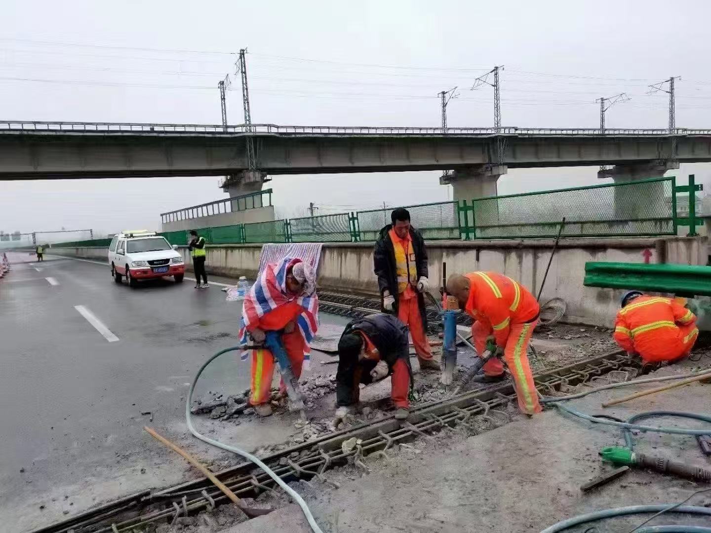 兴宁桥梁伸缩缝抢修料